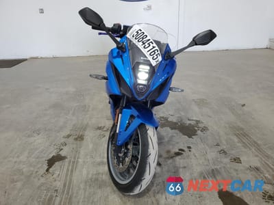 Drugie zdjęcie samochodu z przodu: 2024 SUZUKI GSX800 F VIN:JS1EM13B6R7103046 - miniatura