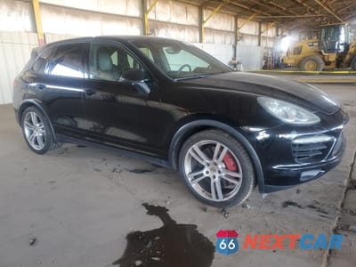 Czwarte zdjęcie samochodu z boku: 2011 PORSCHE CAYENNE TURBO VIN:WP1AC2A26BLA82226 - miniatura