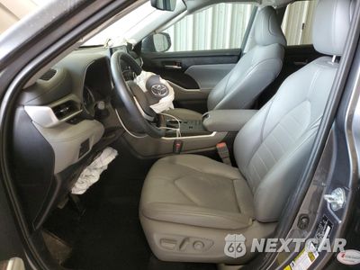 Zdjęcie 7 z 14 samochodu: 2022 TOYOTA HIGHLANDER XLE VIN:5TDGZRAH2NS538247 - miniatura