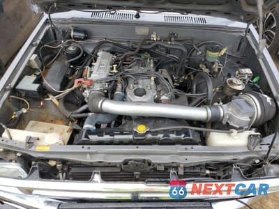 Zdjęcie 13 z 14 samochodu: 1987 TOYOTA 4RUNNER RN60 VIN:JT4RN62S8H0184738 - miniatura