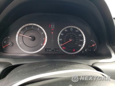 Zdjęcie 9 z 12 samochodu: 2011 HONDA ACCORD LX VIN:1HGCP2F32BA136814 - miniatura