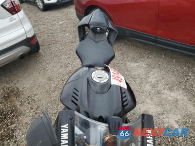 Piąte zdjęcie samochodu w środku: 2017 YAMAHA YZFR6 C VIN:JYARJ28Y5HA000863 - miniatura