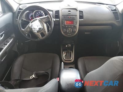 Zdjęcie 8 z 13 samochodu: 2013 KIA SOUL + VIN:KNDJT2A68D7607982 - miniatura