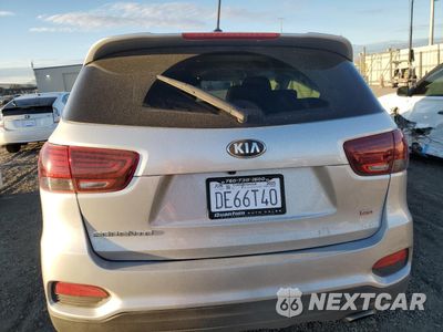 Zdjęcie 6 z 12 samochodu: 2019 KIA SORENTO L VIN:5XYPG4A33KG578312 - miniatura