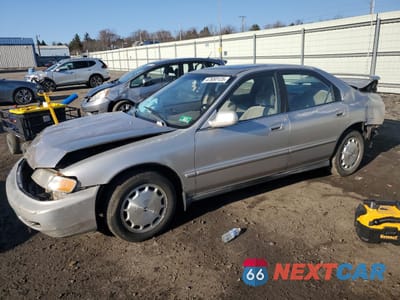 1997 HONDA ACCORD SE 1HGCD5600VA276235 - główne zdjęcie licytacji z USA - miniatura