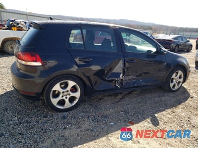 Trzecie zdjęcie samochodu z tyłu: 2010 VOLKSWAGEN GTI VIN:WVWHV7AJ8AW189838 - miniatura