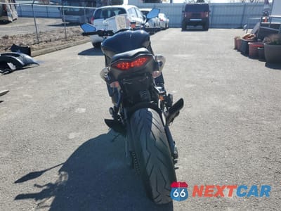 Czwarte zdjęcie samochodu z boku: 2011 KAWASAKI ZX1000 G VIN:JKAZXCG14BA000271 - miniatura