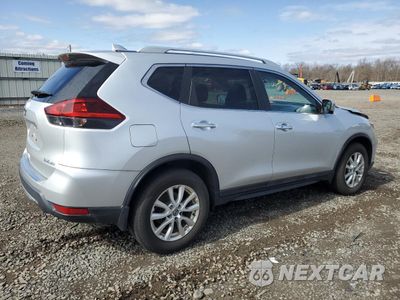 Trzecie zdjęcie samochodu z tyłu: 2018 NISSAN ROGUE S VIN:5N1AT2MV6JC801041 - miniatura