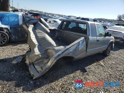 Trzecie zdjęcie samochodu z tyłu: 2000 GMC SONOMA VIN:1GTCS19W5Y8256989 - miniatura