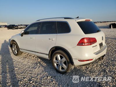 Drugie zdjęcie samochodu z przodu: 2014 VOLKSWAGEN TOUAREG V6 TDI VIN:WVGEP9BP0ED001256 - miniatura