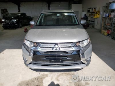 Piąte zdjęcie samochodu w środku: 2018 MITSUBISHI OUTLANDER SE VIN:JA4AZ3A3XJZ071475 - miniatura