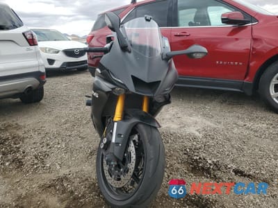 Drugie zdjęcie samochodu z przodu: 2017 YAMAHA YZFR6 C VIN:JYARJ28Y5HA000863 - miniatura