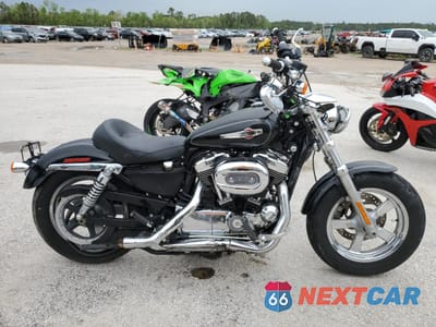 2014 HARLEY-DAVIDSON XL1200 C 1HD1CT313EC414427 - główne zdjęcie licytacji z USA - miniatura