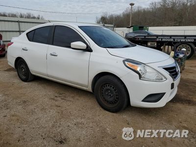 Czwarte zdjęcie samochodu z boku: 2016 NISSAN VERSA S VIN:3N1CN7AP3GL810550 - miniatura