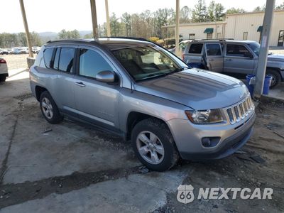 Czwarte zdjęcie samochodu z boku: 2016 JEEP COMPASS LATITUDE VIN:1C4NJCEA9GD795963 - miniatura