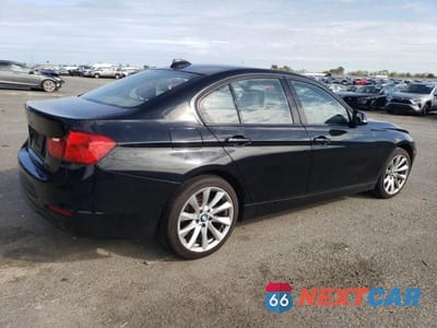 Trzecie zdjęcie samochodu z tyłu: 2015 BMW 320 I VIN:WBA3B1G5XFNT63736 - miniatura