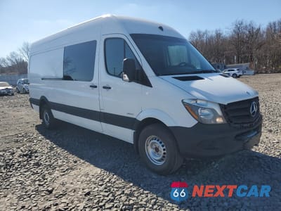 Czwarte zdjęcie samochodu z boku: 2015 MERCEDES-BENZ SPRINTER 2500 VIN:WD4PE8CC9F5989812 - miniatura