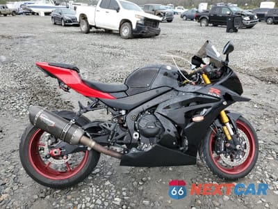 2020 SUZUKI GSX-R1000 R JS1DM11H1L7100226 - główne zdjęcie licytacji z USA - miniatura