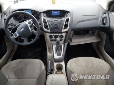 Zdjęcie 8 z 12 samochodu: 2014 FORD FOCUS SE VIN:1FADP3F28EL370650 - miniatura