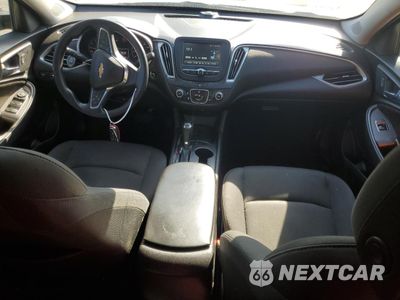 Zdjęcie 8 z 12 samochodu: 2017 CHEVROLET MALIBU LS VIN:1G1ZB5ST0HF101370 - miniatura