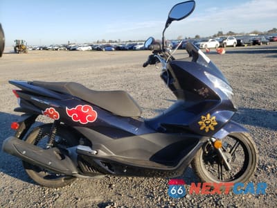 2018 HONDA PCX 150 RLHKF1807JY301837 - główne zdjęcie licytacji z USA - miniatura