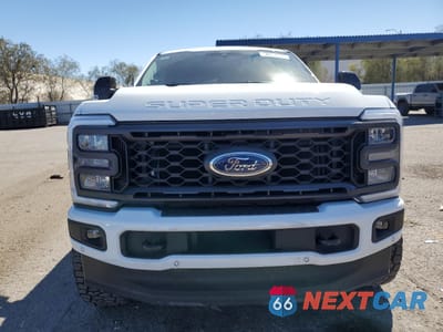 Piąte zdjęcie samochodu w środku: 2024 FORD F250 SUPER DUTY VIN:1FT8W2BT2REE22078 - miniatura