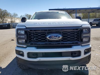 Piąte zdjęcie samochodu w środku: 2024 FORD F250 SUPER DUTY VIN:1FT8W2BT2REE22078 - miniatura