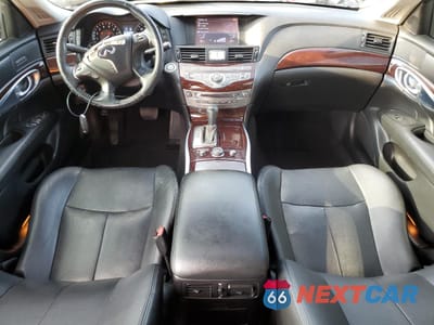 Zdjęcie 6 z 11 samochodu: 2016 INFINITI Q70 3.7 VIN:JN1BY1AP7GM220826 - miniatura