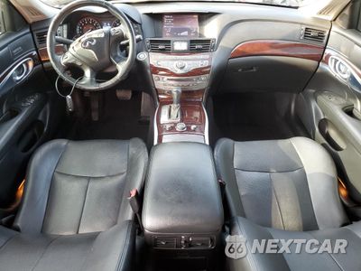 Zdjęcie 6 z 11 samochodu: 2016 INFINITI Q70 3.7 VIN:JN1BY1AP7GM220826 - miniatura