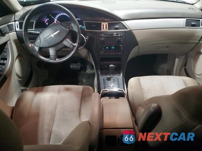 Zdjęcie 8 z 14 samochodu: 2006 CHRYSLER PACIFICA VIN:2A8GF484X6R657259 - miniatura