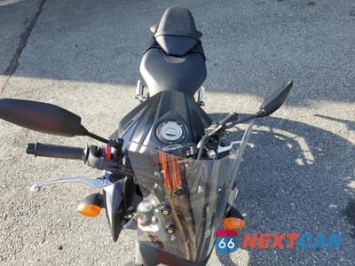Piąte zdjęcie samochodu w środku: 2020 YAMAHA MT07 VIN:JYARM27E7LA006669 - miniatura