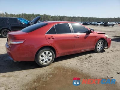 Trzecie zdjęcie samochodu z tyłu: 2010 TOYOTA CAMRY SE VIN:4T1BK3EK0AU113015 - miniatura