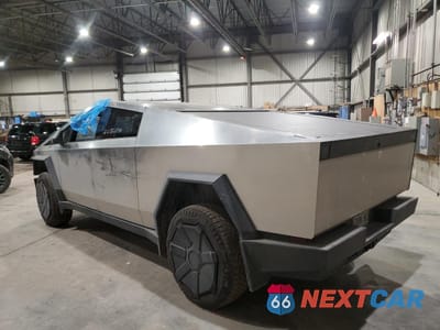 Drugie zdjęcie samochodu z przodu: 2024 TESLA CYBERTRUCK VIN:7G2CEHEE1RA037648 - miniatura