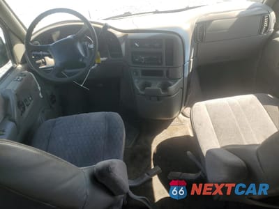 Zdjęcie 8 z 14 samochodu: 2000 GMC SAFARI XT VIN:1GKDM19W1YB539993 - miniatura