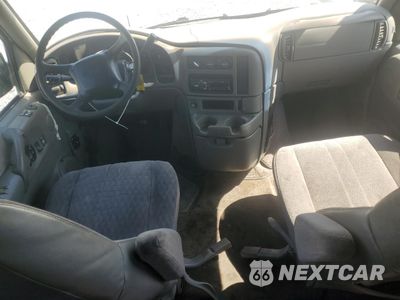 Zdjęcie 8 z 14 samochodu: 2000 GMC SAFARI XT VIN:1GKDM19W1YB539993 - miniatura