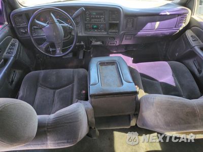 Zdjęcie 8 z 12 samochodu: 2006 CHEVROLET SILVERADO C3500 VIN:1GCJC33D36F243089 - miniatura