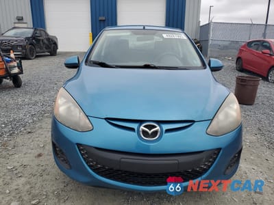 Piąte zdjęcie samochodu w środku: 2012 MAZDA MAZDA2 VIN:JM1DE1KY1C0142938 - miniatura