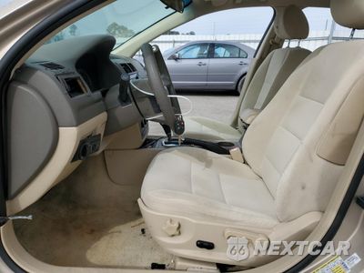 Zdjęcie 7 z 12 samochodu: 2013 FORD FUSION SE VIN:3FAHP07198R123021 - miniatura