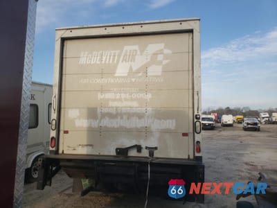 Zdjęcie 6 z 13 samochodu: 2021 FORD ECONOLINE E350 SUPER DUTY CUTAWAY VAN VIN:1FDWE3FN0MDC34794 - miniatura