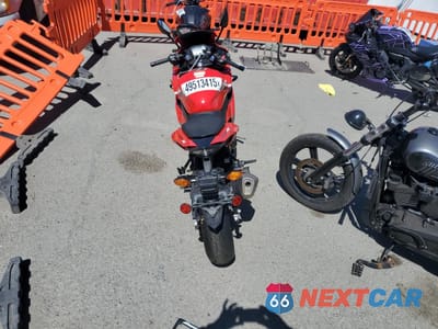 Zdjęcie 6 z 9 samochodu: 2016 HONDA CBR500 R VIN:MLHPC4415G5300157 - miniatura