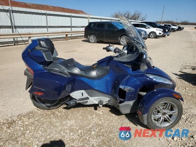2010 CAN-AM SPYDER ROADSTER RTS 2BXJBGC16AV000496 - główne zdjęcie licytacji z USA - miniatura