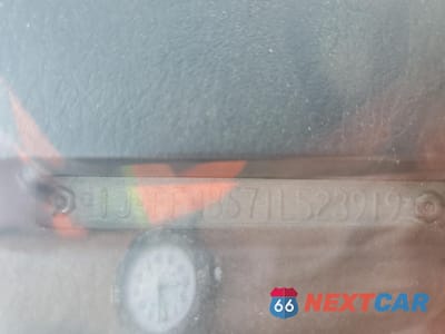 Zdjęcie 13 z 13 samochodu: 2001 JEEP CHEROKEE SPORT VIN:1J4FF48S71L523919 - miniatura