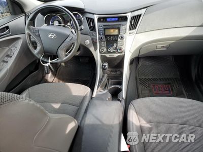 Zdjęcie 8 z 12 samochodu: 2012 HYUNDAI SONATA SE VIN:5NPEC4AC5CH350891 - miniatura