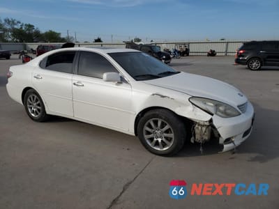 Czwarte zdjęcie samochodu z boku: 2003 LEXUS ES 300 VIN:JTHBF30G336001942 - miniatura