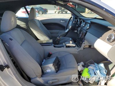 Zdjęcie 7 z 13 samochodu: 2008 FORD MUSTANG VIN:1ZVHT84N685144372 - miniatura