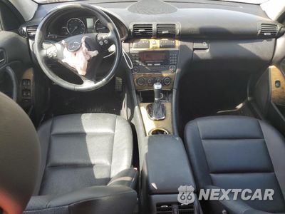 Zdjęcie 8 z 12 samochodu: 2007 MERCEDES-BENZ C 230 VIN:WDBRF52H67F927984 - miniatura