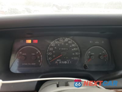 Zdjęcie 9 z 12 samochodu: 2004 FORD CROWN VICTORIA LX VIN:2FAFP74W84X128321 - miniatura