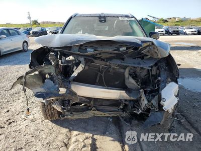 Piąte zdjęcie samochodu w środku: 2021 TOYOTA HIGHLANDER XLE VIN:5TDGZRAHXMS516155 - miniatura
