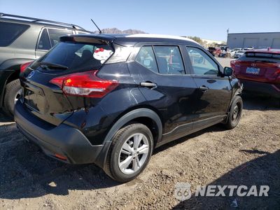 Trzecie zdjęcie samochodu z tyłu: 2018 NISSAN KICKS S VIN:3N1CP5CU5JL543646 - miniatura