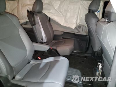 Zdjęcie 11 z 13 samochodu: 2022 TOYOTA SIENNA XLE VIN:5TDYRKEC6NS089598 - miniatura